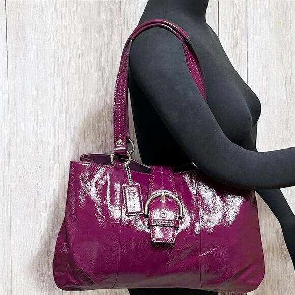 Coach F19711 Soho Buckle Patent Leather Carryall Bag & Buckle Zip Around Wallet - Picture 9 of 15